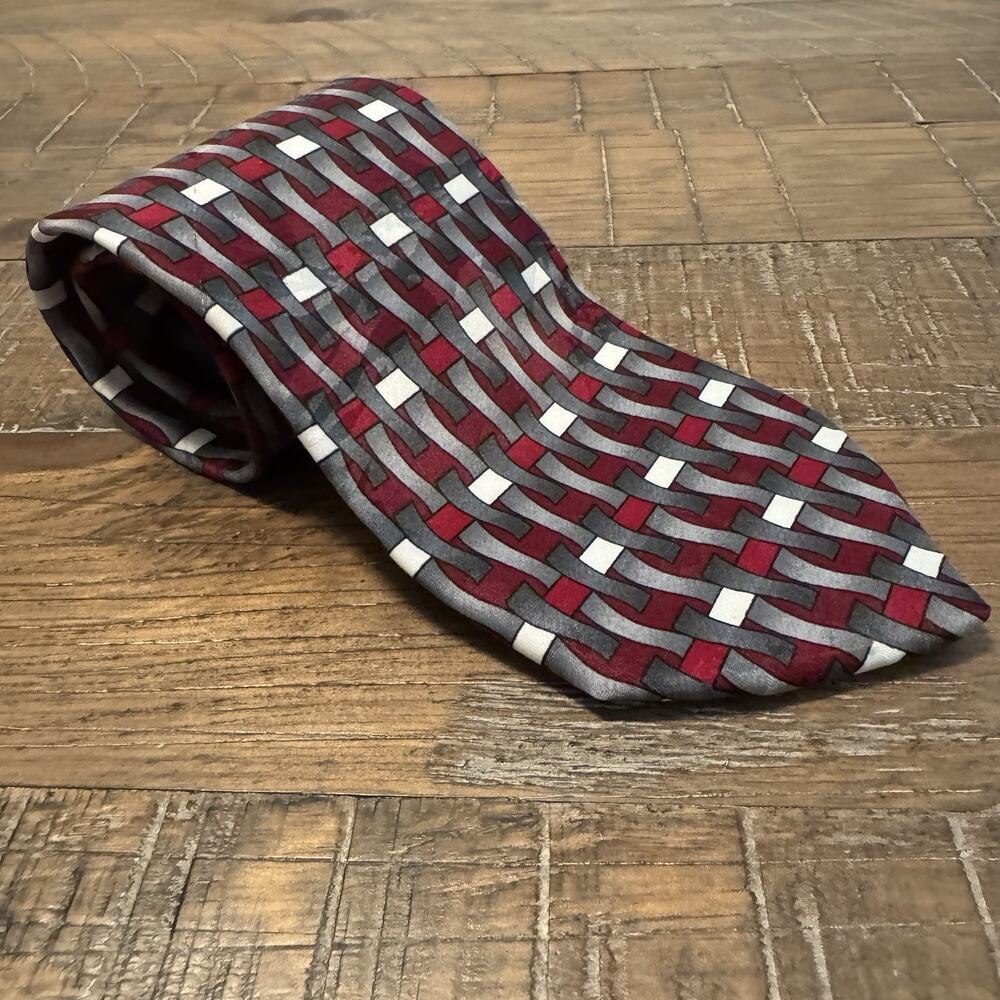 Town Craft Made in USA Stylish Red and Gray Men's Tie Business Professional
